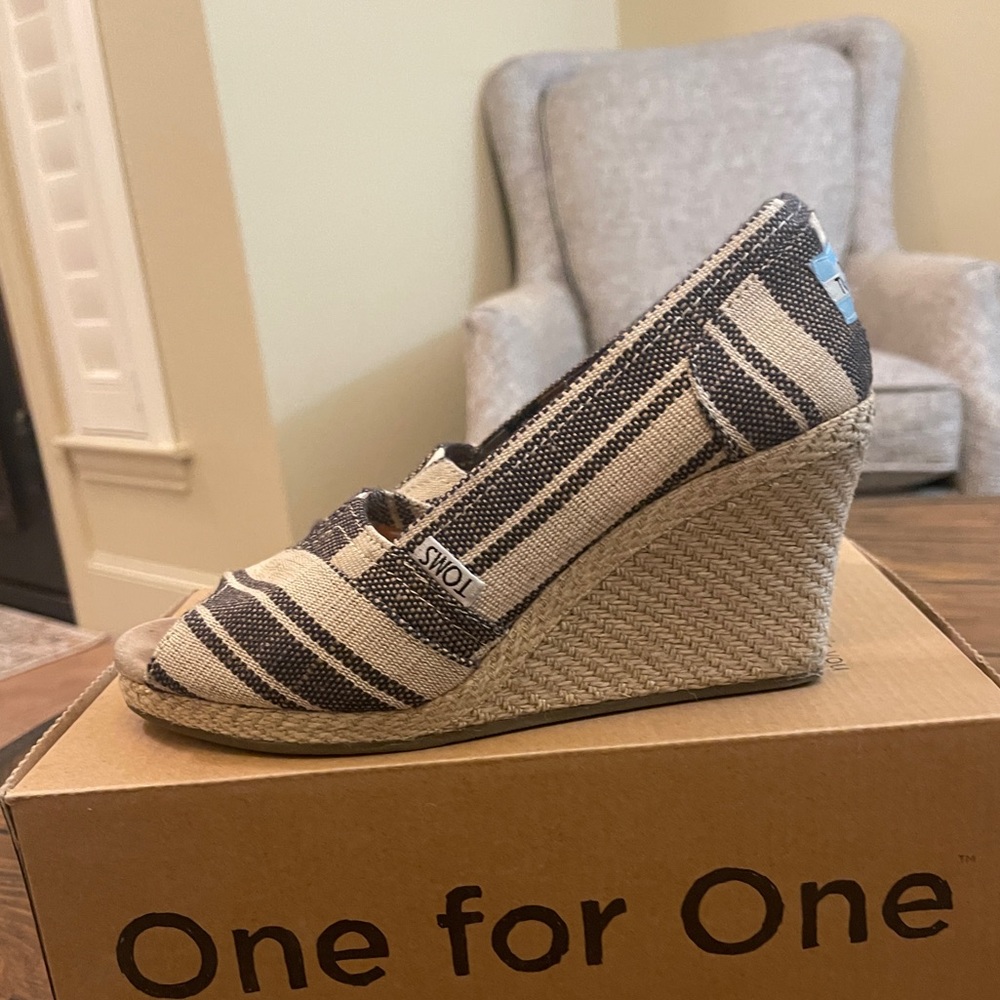 Tom's wedges
